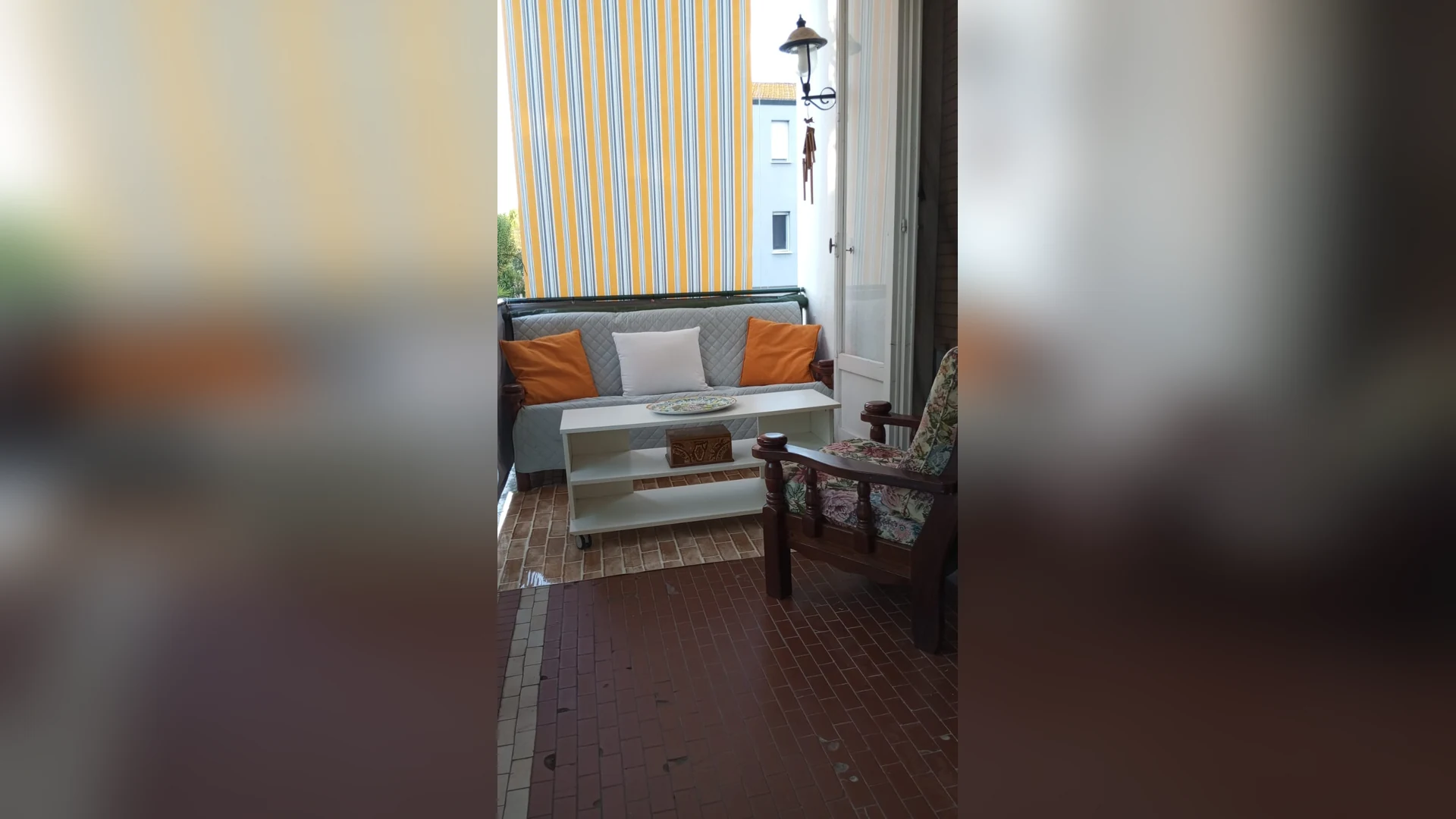 Relax in terrazzo sala colazioni, fruibile da tutti gli ospiti
